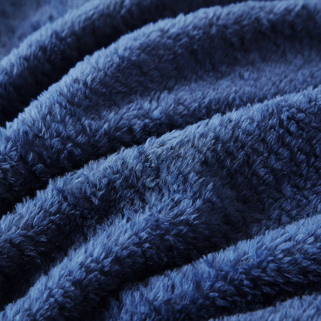 Fleece Throw Super Soft Blanket with Innovative Weaving Process (3 SIZE) Blue
