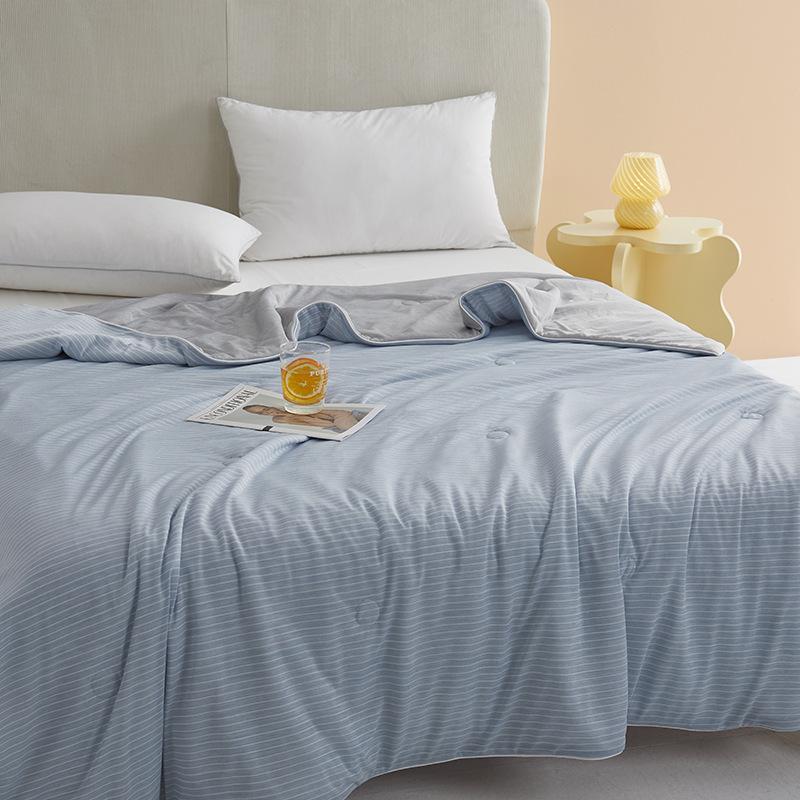 Elegear Lightweight Comforter – OEKO-TEX Certified, Soft & Stylish