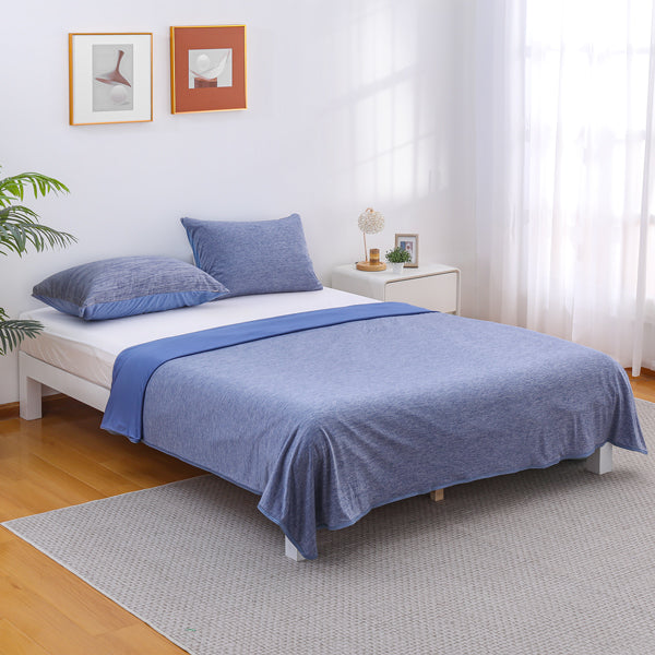 Revolutionary Cooling Blanket ＆Pillowcase Bundle