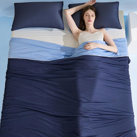 Arc-Chill 3.0 – Q-max＞0.55 Featherlight & Breathable Dark Blue Cooling Comforter